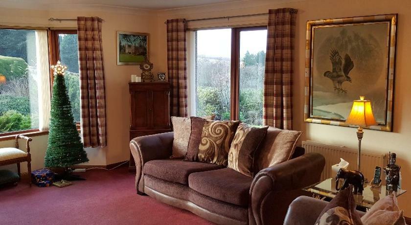 One Strathview B&B Forfar Εξωτερικό φωτογραφία